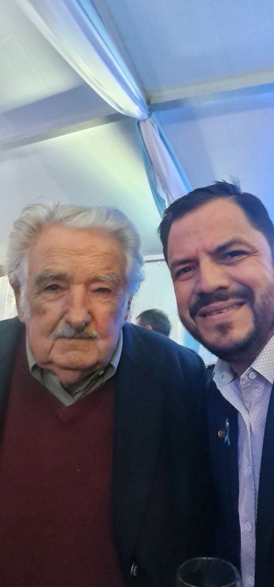 Con profundo respeto, expreso mis condolencias por el fallecimiento del expresidente José “Pepe” Mujica. 🕊️

Elevo mis oraciones para que el Señor dé consuelo a sus familiares y seres queridos.