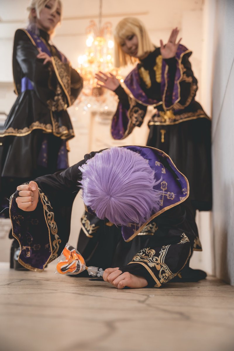 佐穂 (@ehxkidyyuhdckof) on Twitter photo ⚠️コスプレ cosplay
twst
👑「エiペiル、やりなさい」
🍎「ッ………………お砂糖の国から来たキャンディの妖精ろりぽっぷちゃんだ、よ…ッ」
🏹「オーララ!」
👑→帝人さん(<a href="/tetocospr/">帝人</a>)
🏹→さかまたさん(<a href="/mzhrkgk229/">さかまた@元祖紅月P</a>)
🍎→佐穂
📷:ねり魔さん(<a href="/Nelima_Art/">ねり魔❤️12月まで新規❌</a>)
#真冬だよNRC生徒集合式典服併せ0119 ⚠️コスプレ cosplay
twst
👑「エiペiル、やりなさい」
🍎「ッ………………お砂糖の国から来たキャンディの妖精ろりぽっぷちゃんだ、よ…ッ」
🏹「オーララ!」
👑→帝人さん(<a href="/tetocospr/">帝人</a>)
🏹→さかまたさん(<a href="/mzhrkgk229/">さかまた@元祖紅月P</a>)
🍎→佐穂
📷:ねり魔さん(<a href="/Nelima_Art/">ねり魔❤️12月まで新規❌</a>)
#真冬だよNRC生徒集合式典服併せ0119