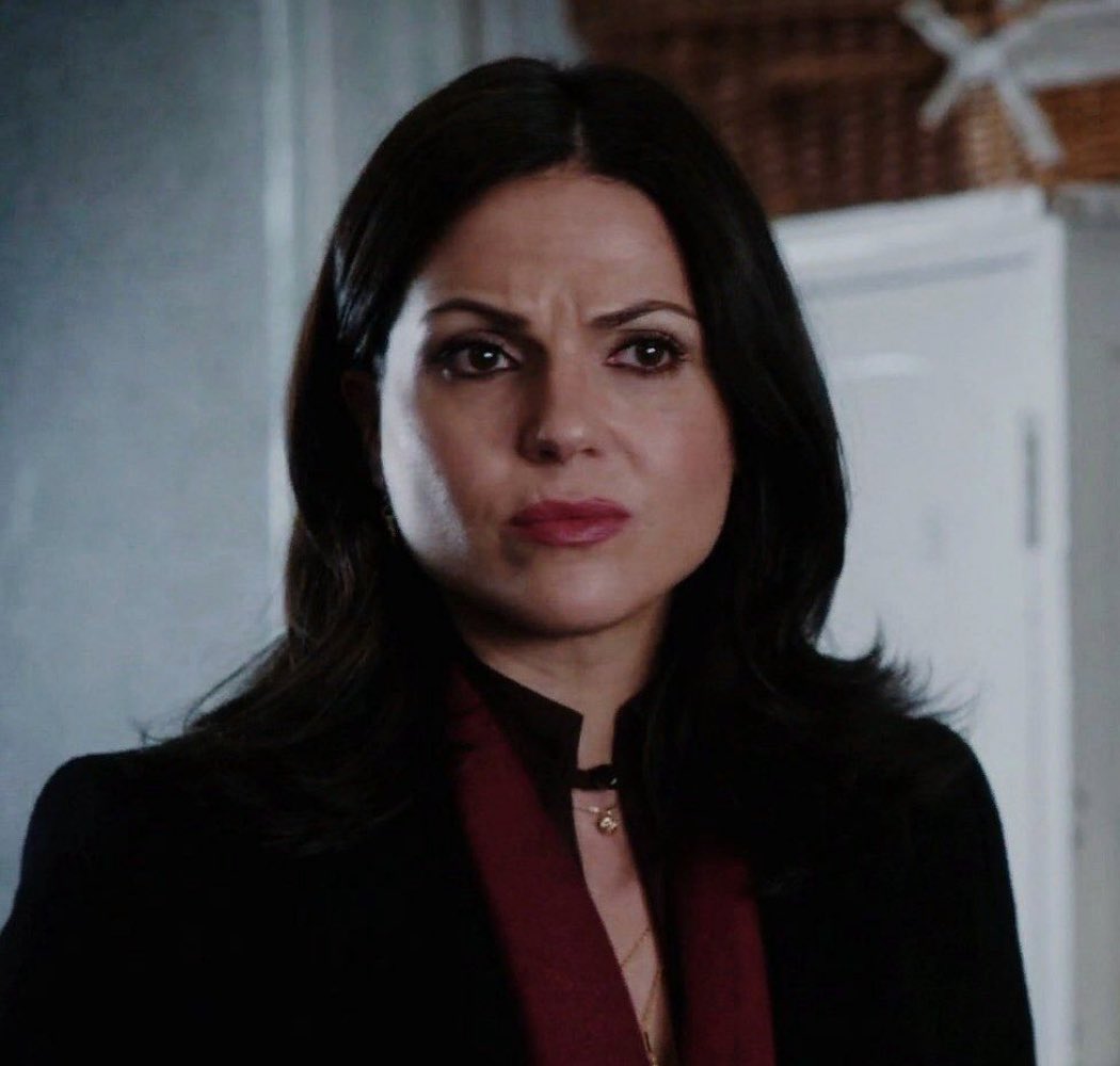 scisswan's tweet photo. this look… need to eat her https://t.co/3wK3cjXm66