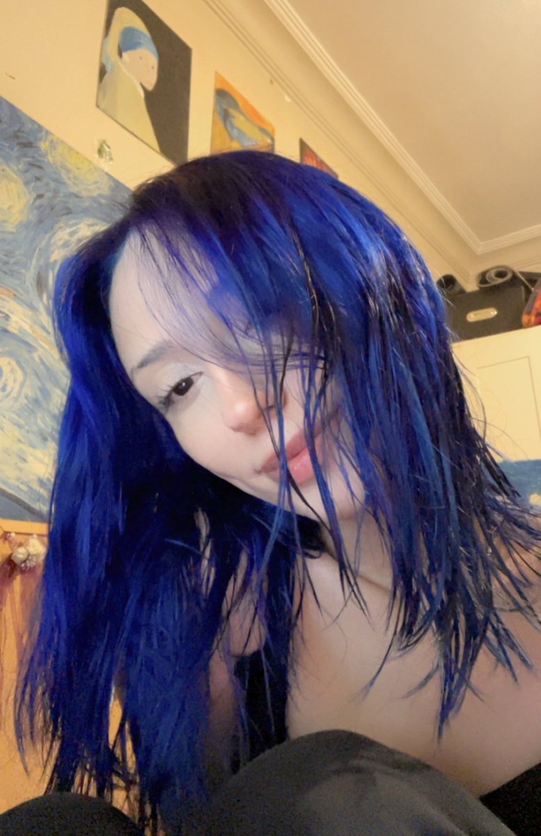 blue hair is therapy