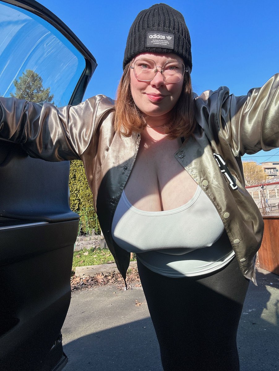 Can I still pull off outfits like this even though I have a mom bod?