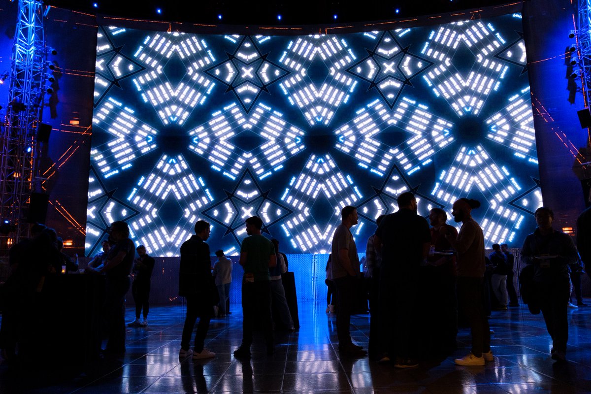 grafana's tweet image. #GrafanaCON 2025 photos are now available on our Flickr! 

Check them out to relive the energy from our biggest event yet: flic.kr/s/aHBqjCe29J