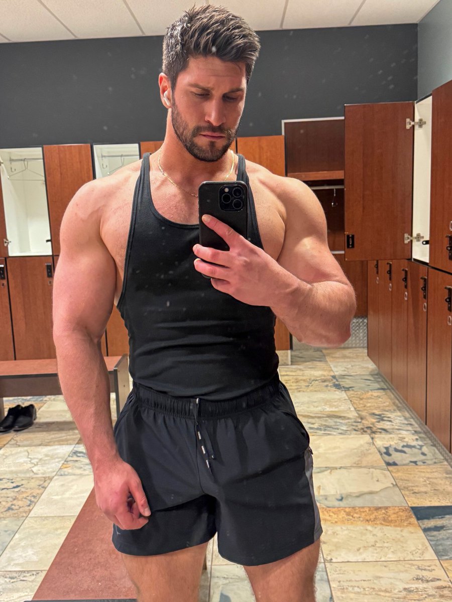 Retweet if you did a workout today 💪🏼