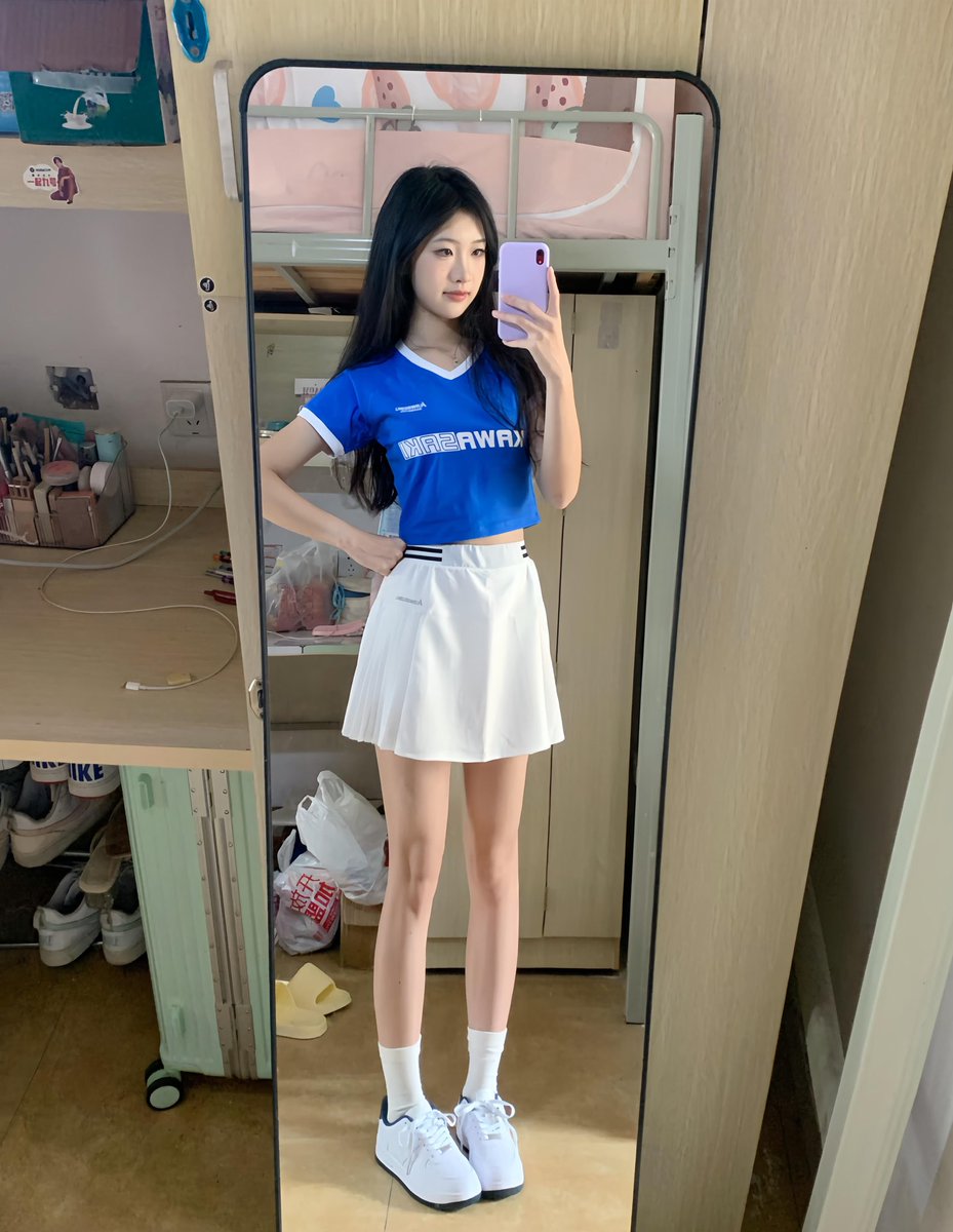 今晚我是玫瑰树下的夜莺，要在你耳畔啾啾一整宿