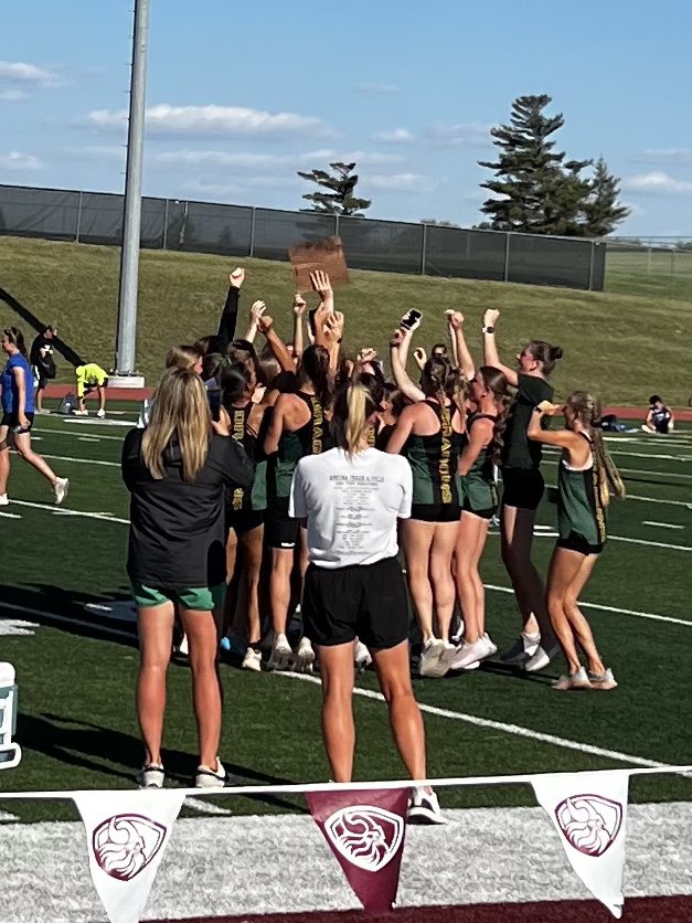 Congratulations to the Gretna girls, District B-1 runner-up!