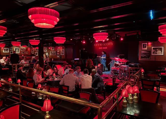 Julian Lennon (@julianlennon) on Twitter photo 🙏🏻♥️🙏🏻
So good to see my dear friend <a href="/billlaurance/">Bill Laurance</a> with his incredible trio tonight, with old friends & new, at Ronnie Scott’s tonight!
What a Show…
As fabulous as ever, and thanks for the shout out for ‘Golden Hour’…
Always a pleasure 🙏🏻
Thankful…. x 🙏🏻♥️🙏🏻
So good to see my dear friend <a href="/billlaurance/">Bill Laurance</a> with his incredible trio tonight, with old friends & new, at Ronnie Scott’s tonight!
What a Show…
As fabulous as ever, and thanks for the shout out for ‘Golden Hour’…
Always a pleasure 🙏🏻
Thankful…. x