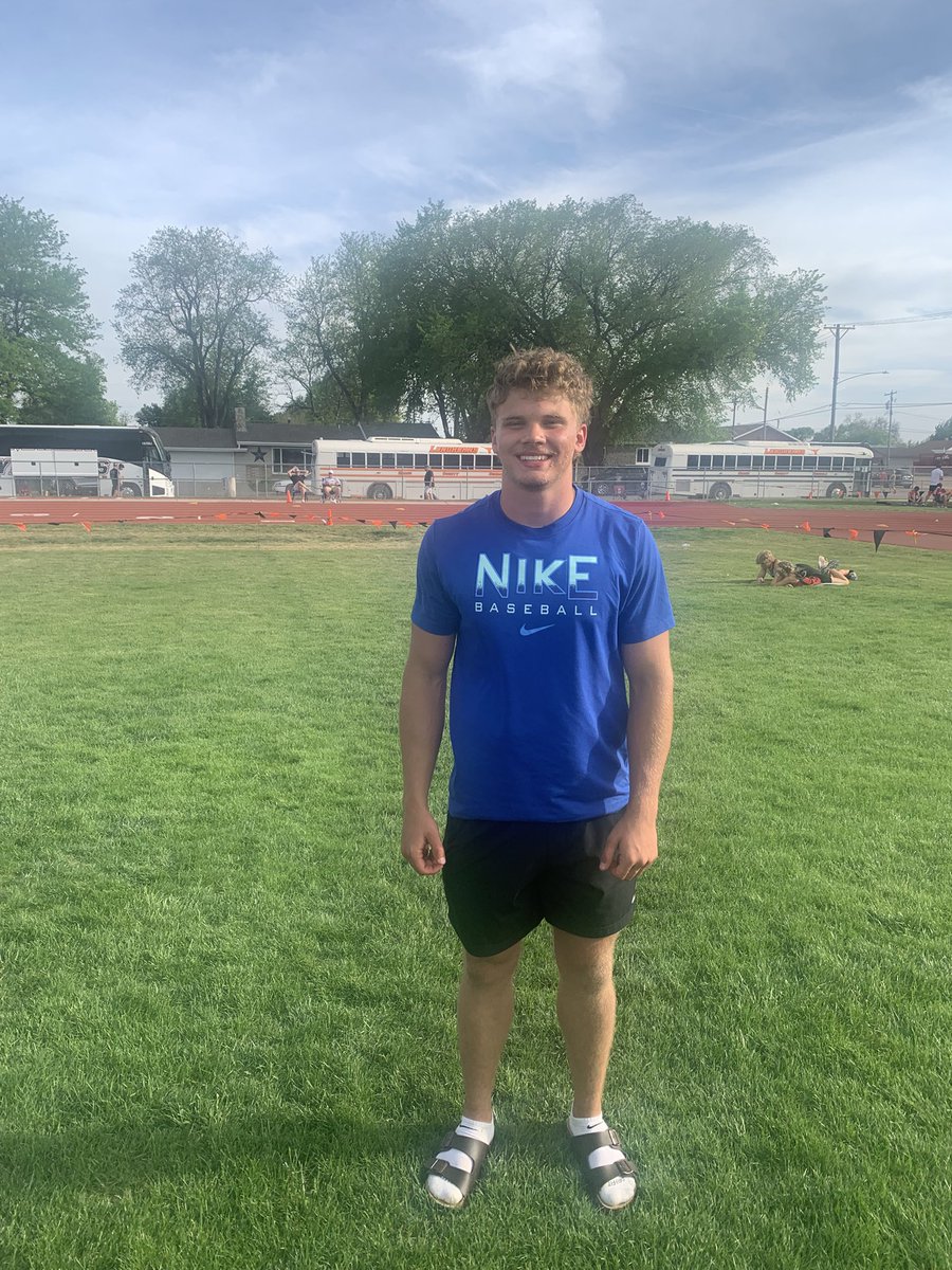🚨State Qualifier🚨 

Bo Gable qualifies for State in the 100 meter dash!!!

Bo, on the bus to Burke!!!