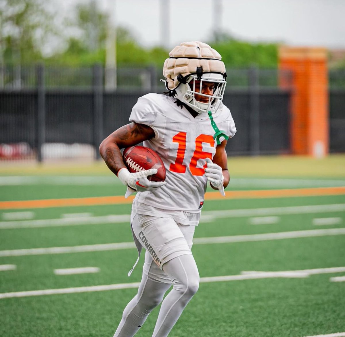 Keymian Henderson Jr (@henders1keymian) on Twitter photo #AGTG After a talk with <a href="/Josh_Gonzales2/">Josh Gonzales</a> i’m blessed to receive an offer from <a href="/CowboyFB/">OSU Cowboy Football</a>
<a href="/CoachDLong/">Dalton Longenbaugh</a> <a href="/micahsmith7/">Micah Smith</a> <a href="/FosterNation7/">James Foster</a> <a href="/samspiegs/">Sam Spiegelman</a> <a href="/gabrieldbrooks/">Gabe Brooks</a> #AGTG After a talk with <a href="/Josh_Gonzales2/">Josh Gonzales</a> i’m blessed to receive an offer from <a href="/CowboyFB/">OSU Cowboy Football</a>
<a href="/CoachDLong/">Dalton Longenbaugh</a> <a href="/micahsmith7/">Micah Smith</a> <a href="/FosterNation7/">James Foster</a> <a href="/samspiegs/">Sam Spiegelman</a> <a href="/gabrieldbrooks/">Gabe Brooks</a>