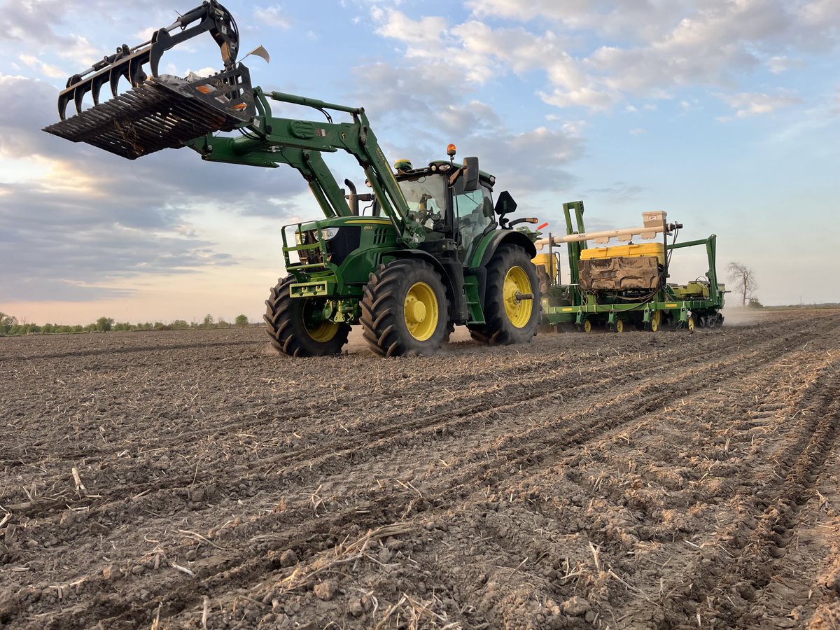 The Hermanator! (Paul Hermans) (@phhermans) on Twitter photo We are blessed to work outdoors with the best office views Mother Nature can provide ! #CornPlots #PopTrials <a href="/JohnDeere/">John Deere USA</a> <a href="/CortevaCA/">Corteva Canada</a> #ontag We are blessed to work outdoors with the best office views Mother Nature can provide ! #CornPlots #PopTrials <a href="/JohnDeere/">John Deere USA</a> <a href="/CortevaCA/">Corteva Canada</a> #ontag