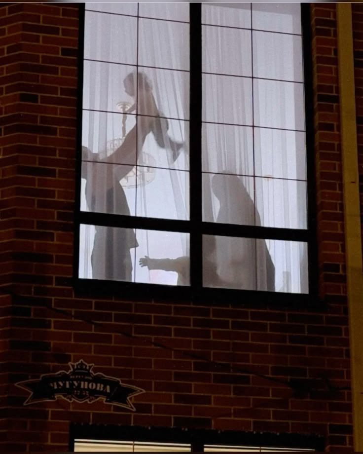 Alhamdhulillaah's tweet image. ربنا هب لنا من أزواجنا وذرياتنا قرة أعين واجعلنا للمتقين إماما

[Rabbanā hab lanā min azwājinā waḏurriyyātinā qurrata aʿyunin wa-jaʿalnā lilmuttaqīna imāmā]

Our Lord, give us joy in our spouses and offspring. Make us good examples to those who are aware of You