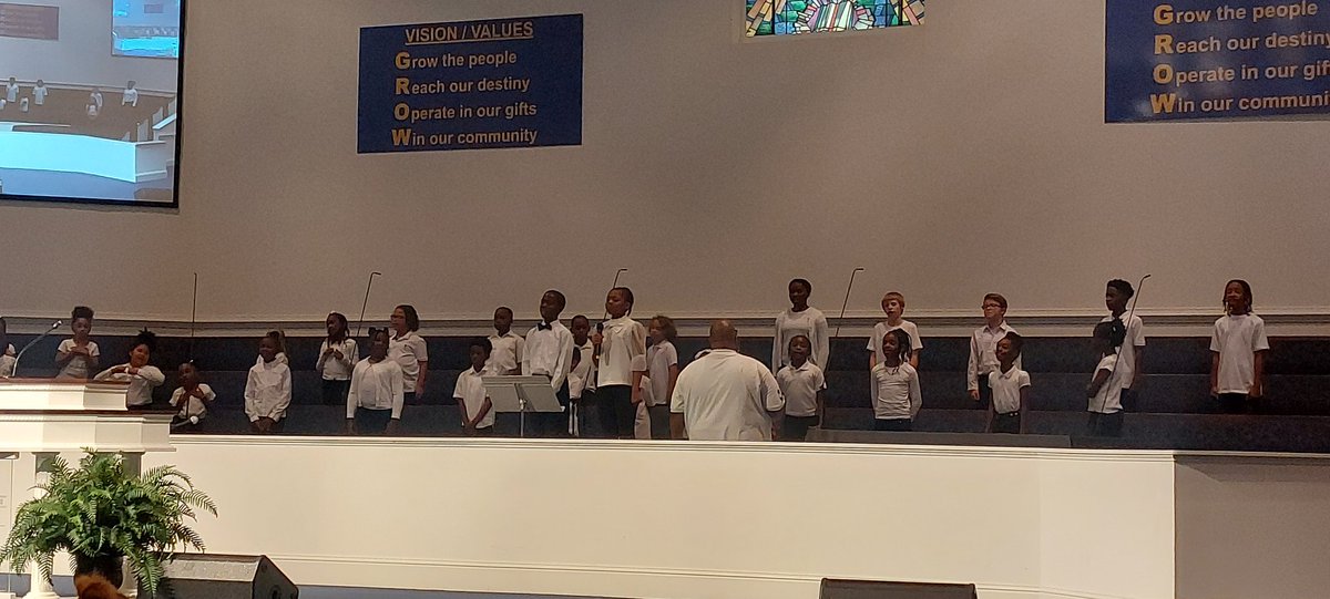 Makisha Williams (@makishawilliams) on Twitter photo Our <a href="/WoodlandES_HCS/">Woodland Elementary School HCS</a> chorus sang beautifully at their spring concert. We are ready to take them on the road. Thank you, Mr. Seibert for providing this experience for our aWESome students. Our <a href="/WoodlandES_HCS/">Woodland Elementary School HCS</a> chorus sang beautifully at their spring concert. We are ready to take them on the road. Thank you, Mr. Seibert for providing this experience for our aWESome students.