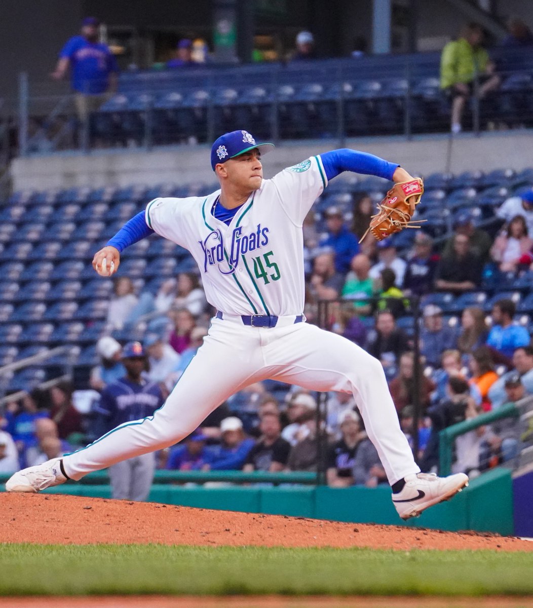 Gabriel Hughes is done for the night, and what a night it was. 5 innings pitched, 3 strikeouts, NO HITS.