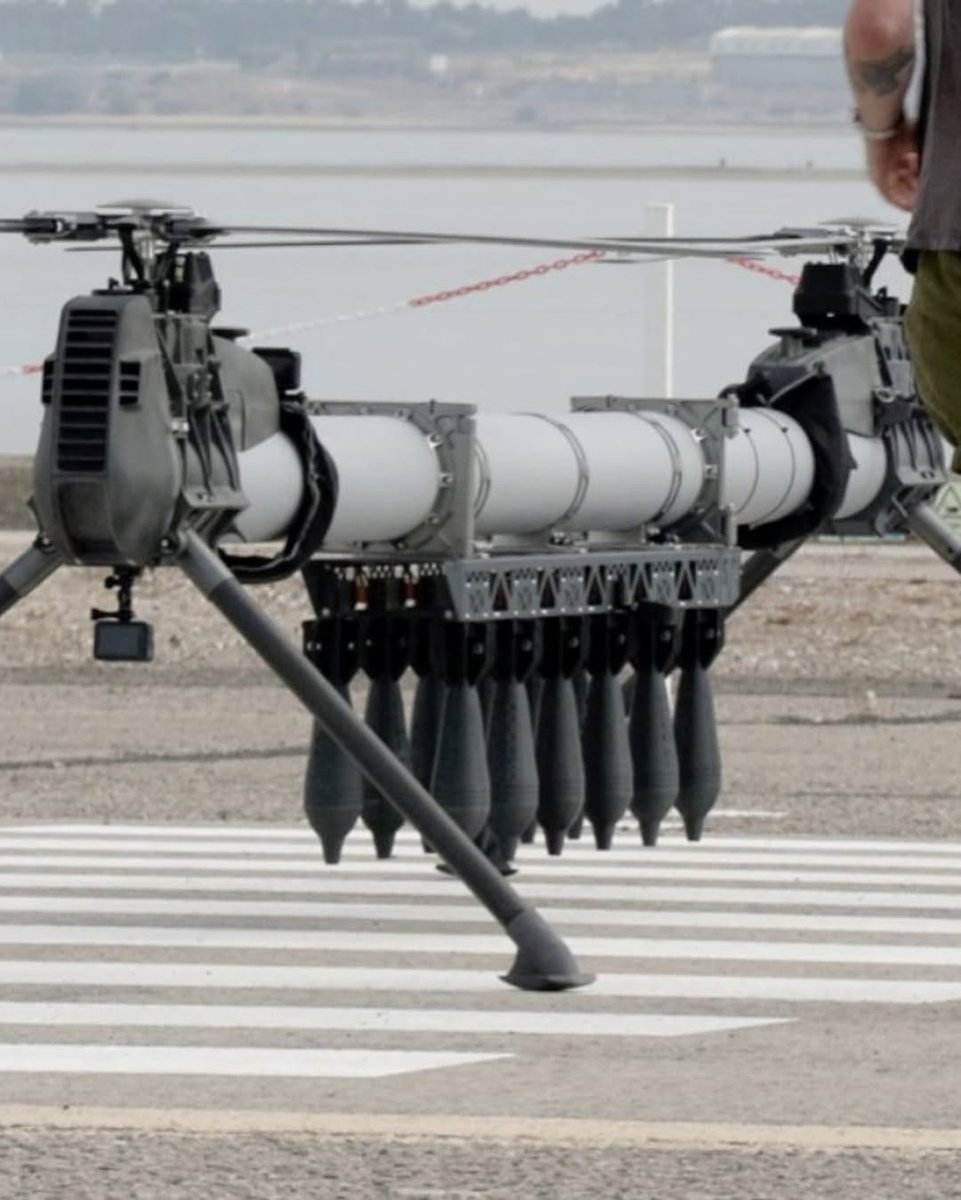 2Sandui's tweet image. Aгаарын хамгаалагч дрон
Украины зэвсэгт хүчинд зориулсан Британийн нисгэгчгүй онгоц Talon DT-300 гэнэ, айхтар эд байна да.
 #ukraine #royalarmy #war
#drone
📸air_defenders