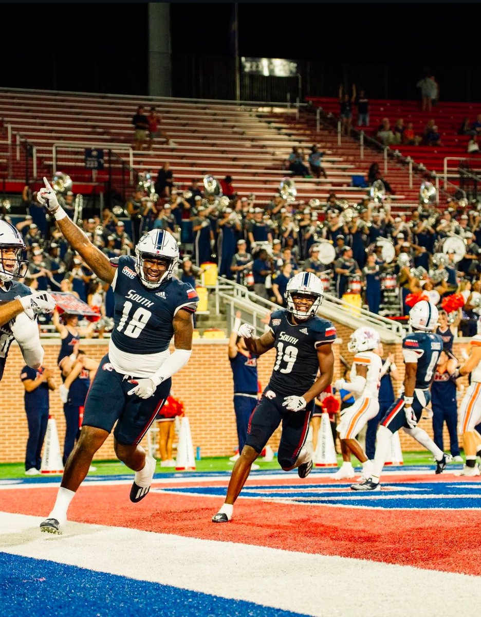 Marcus “MJ “ Muse (@muse4marcus) on Twitter photo After A great talk with <a href="/_CoachSteckel/">Jerone Steckel</a> Im Blessed to receive an Offer from South Alabama🙏🏾 <a href="/DeMario_Pippen/">Led By God</a> <a href="/Coachjsmith5/">John Smith</a> <a href="/BJones5_/">Bruce Jones II</a> <a href="/CoachT_Truss/">Coach Truss</a> <a href="/Coach_O4/">Odis Waller</a> After A great talk with <a href="/_CoachSteckel/">Jerone Steckel</a> Im Blessed to receive an Offer from South Alabama🙏🏾 <a href="/DeMario_Pippen/">Led By God</a> <a href="/Coachjsmith5/">John Smith</a> <a href="/BJones5_/">Bruce Jones II</a> <a href="/CoachT_Truss/">Coach Truss</a> <a href="/Coach_O4/">Odis Waller</a>