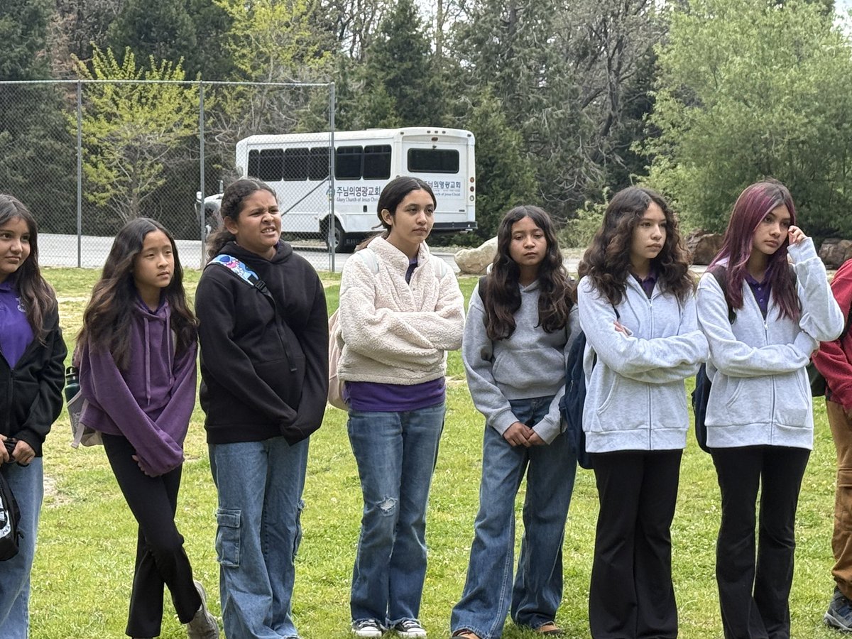 First day at Three Oaks  Science School. <a href="/teletitan/">Telesis Titan</a> 🥾📝🏕️