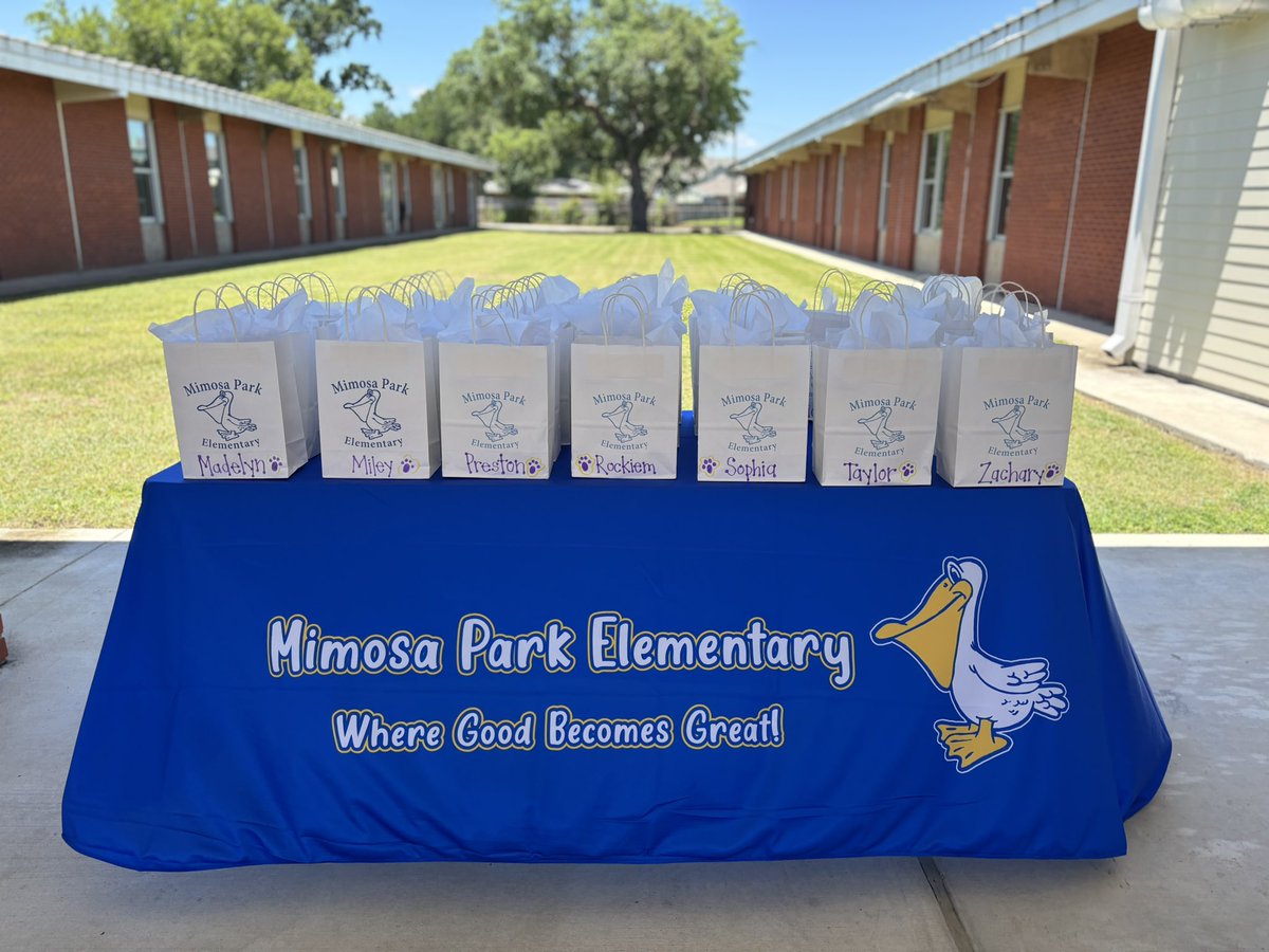 Grad Walk is such a special tradition. We look forward to seeing the growth our Pelicans have made. Congratulations to the Class of 2025! We know you are bound for great things!