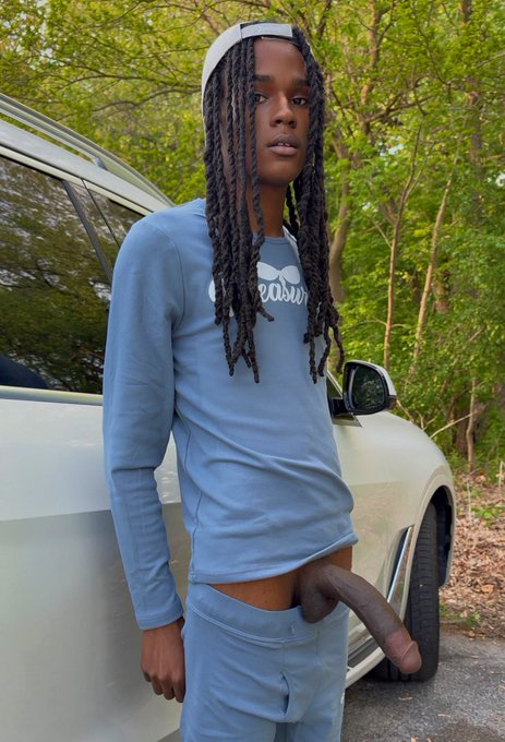 Watch PleasureU Studios's leaked NSFW photo on TwXstars