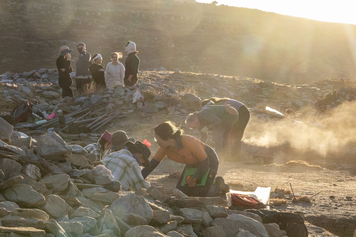 usyd_humanities (@usydsoh) on Twitter photo To mark #NationalArcaeologyWeek in 2025 we (together with the Chau Chak Wing Museum) are hosting an event to showcase fieldwork conducted by Archaeologists at #USyd
Friday 23 May, 12:00 at the <a href="/ccwm_sydney/">Chau Chak Wing Museum</a>
events.humanitix.com/national-archa…
<a href="/archaeologyweek/">National Archaeology Week</a> <a href="/ArtSS_Sydney/">Faculty of Arts and Social Sciences</a> <a href="/Sydney_Ideas/">Sydney Ideas</a> To mark #NationalArcaeologyWeek in 2025 we (together with the Chau Chak Wing Museum) are hosting an event to showcase fieldwork conducted by Archaeologists at #USyd
Friday 23 May, 12:00 at the <a href="/ccwm_sydney/">Chau Chak Wing Museum</a>
events.humanitix.com/national-archa…
<a href="/archaeologyweek/">National Archaeology Week</a> <a href="/ArtSS_Sydney/">Faculty of Arts and Social Sciences</a> <a href="/Sydney_Ideas/">Sydney Ideas</a>