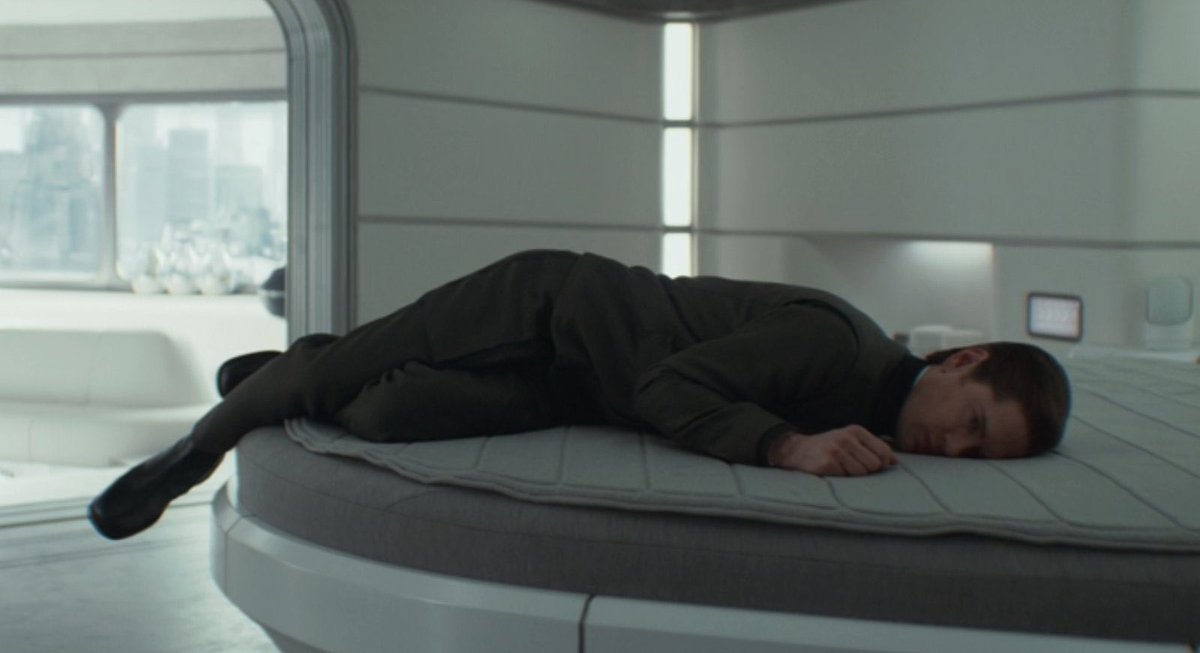 MRMIDGE's tweet image. I am awake at 2am for the #andor finale