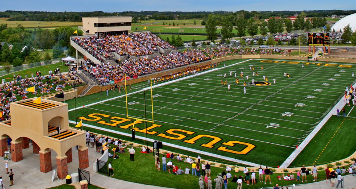 Thank you <a href="/CoachRauen/">Landon Rauen</a> &amp; <a href="/gustiefootball/">Gustavus Football</a> for stopping by to talk with our players!