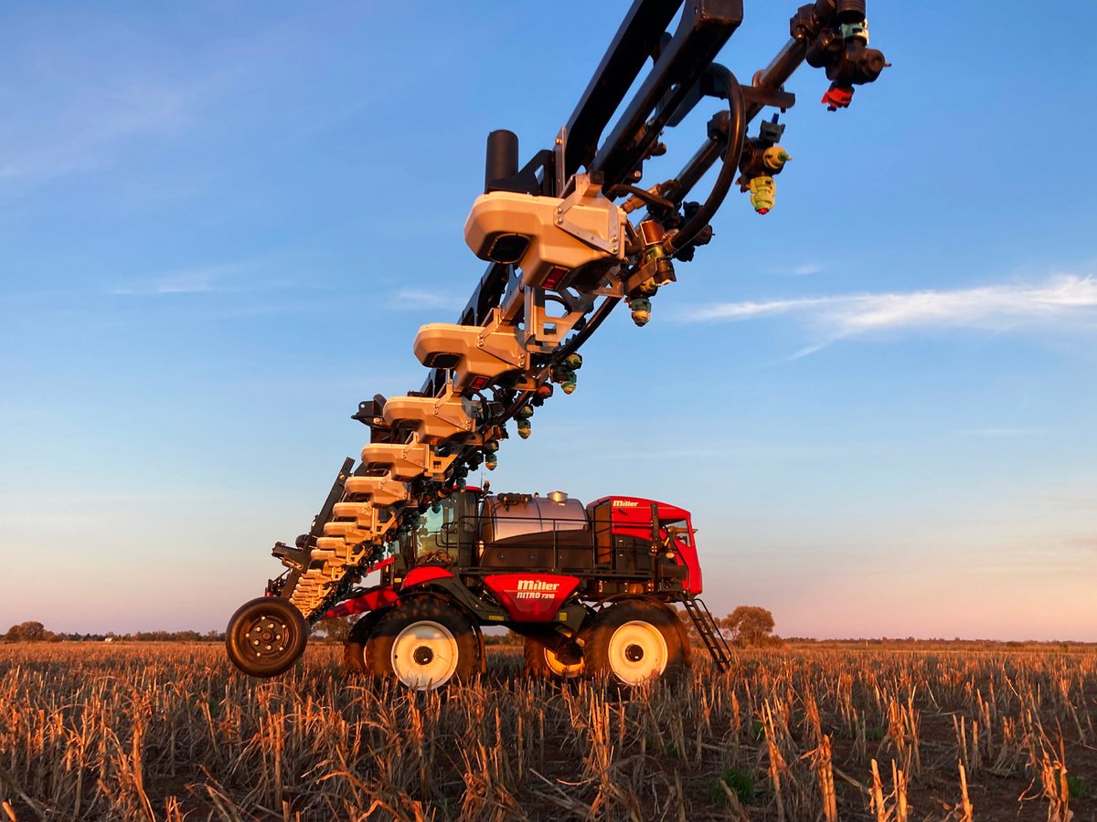 Precision in action 👀 Miller Nitro fitted with <a href="/WeedSeeker/">Abhinav Thakur</a>® 2 - Spot Spraying System 🎯🌱

Ask your dealer about WeedSeeker® 2 today 👉🔗 loom.ly/f7hrAmQ

#weedseeker2 #SpotSpraying #Miller #spotspraytechnology #theintelligentsensor #PrecisionAgriculture
