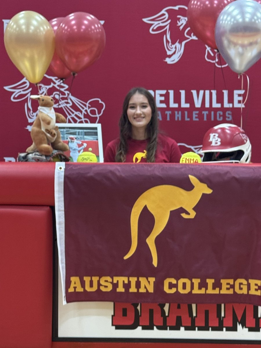 Congratulations to Senior Emma Freiermuht on signing to Austin College to further her academic and athletic career!! You’re going to do great things and we are so proud of you! Way to go Emma! 🐮🎉♥️
