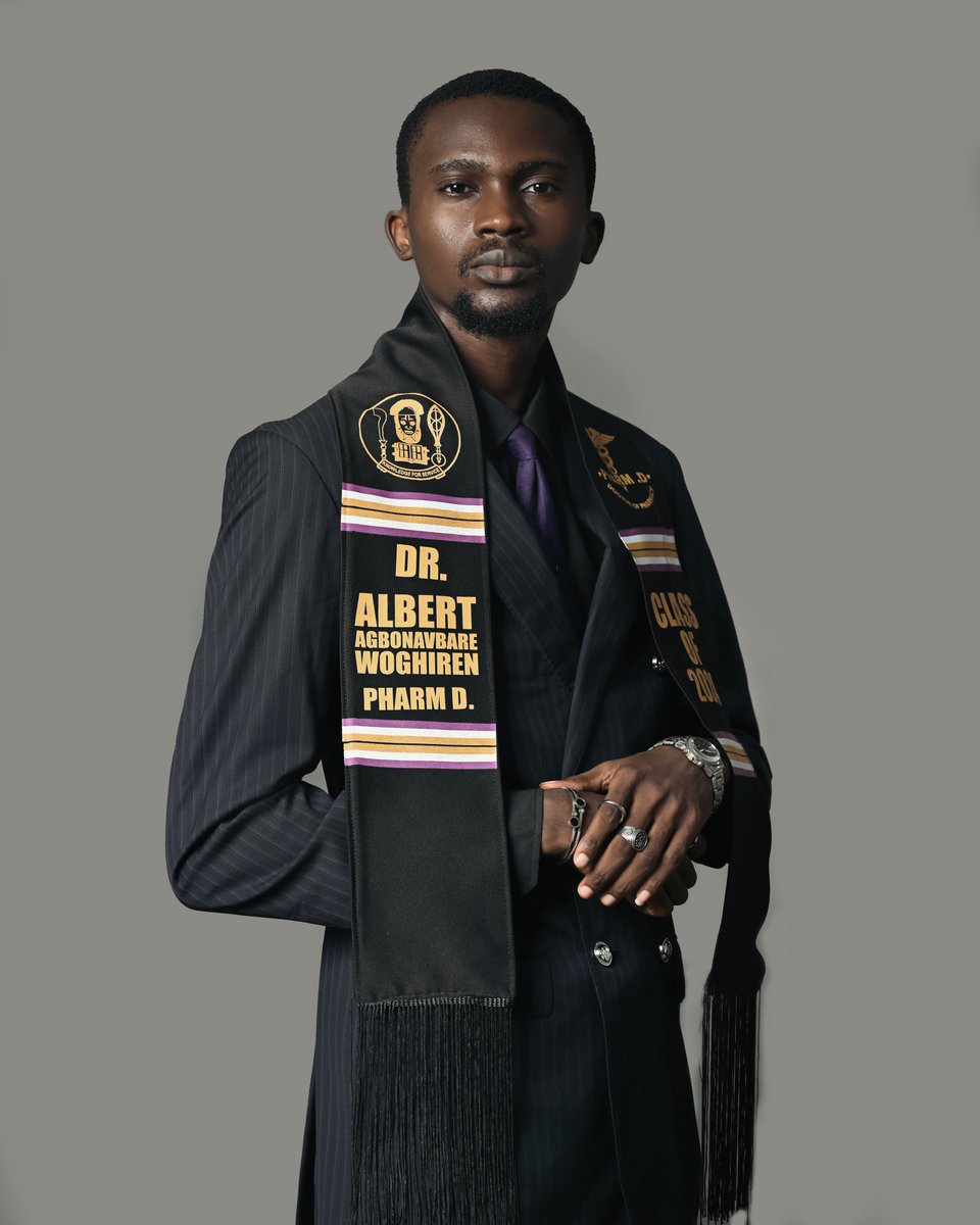 trebla_xo's tweet image. geared up for the pharmacist’s oath