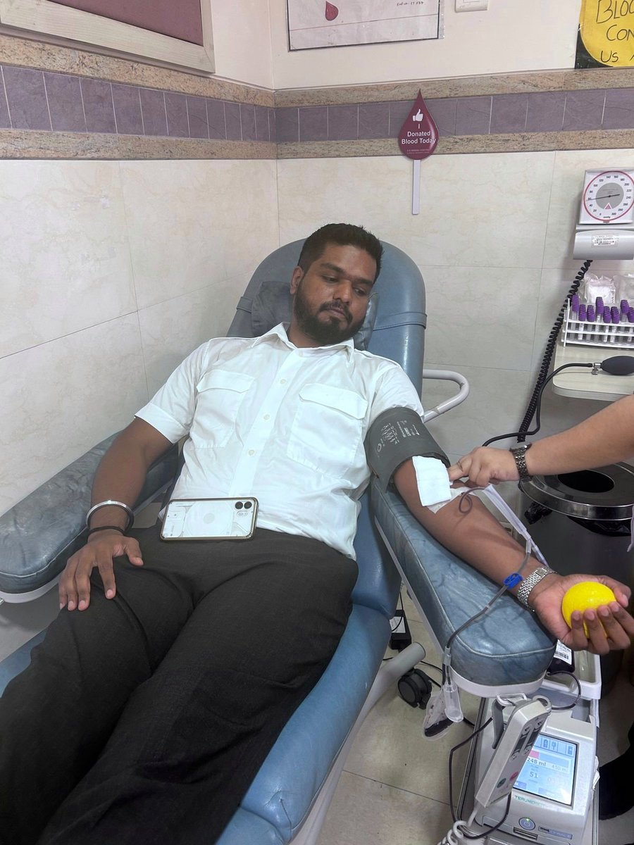 India Cares (@indiacares_2020) on Twitter photo Our sincere gratitude to Mr. Indrajit for donating blood for the 65-yo patient at <a href="/HospitalHinduja/">P. D. Hinduja Hospital</a>, #Mumbai, who is battling multiple complications and urgently needs regular transfusions.
With his support, and that of all the kind donors over the past few days, the immediate Our sincere gratitude to Mr. Indrajit for donating blood for the 65-yo patient at <a href="/HospitalHinduja/">P. D. Hinduja Hospital</a>, #Mumbai, who is battling multiple complications and urgently needs regular transfusions.
With his support, and that of all the kind donors over the past few days, the immediate