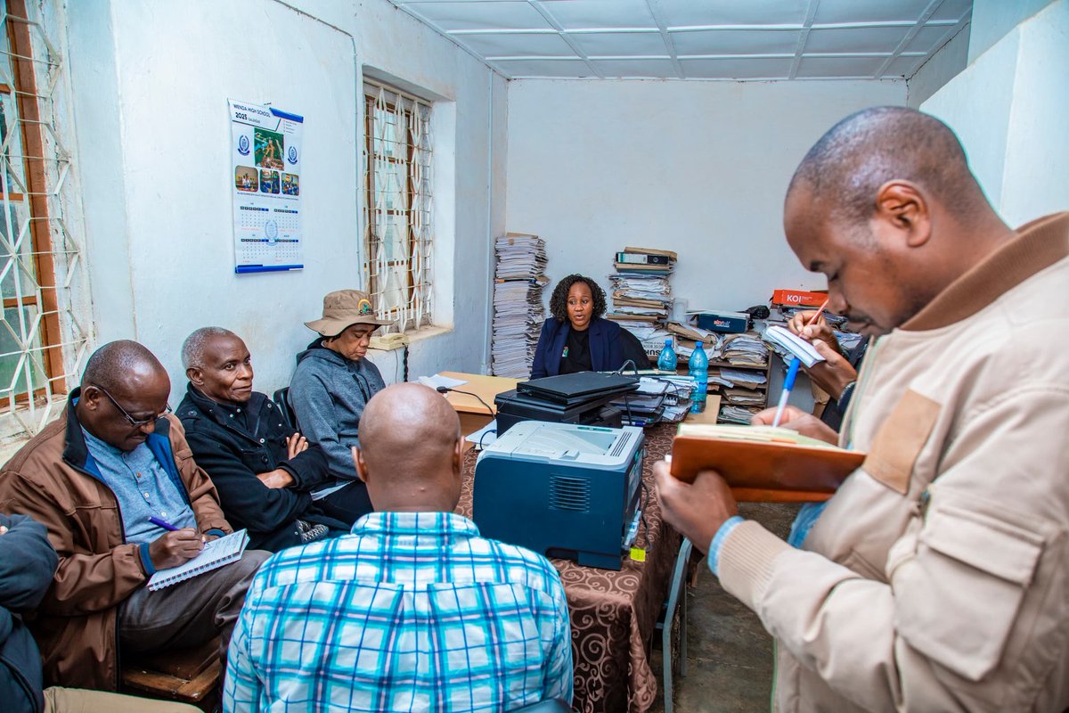 Mkurugenzi Mkuu wa Mamlaka ya Udhibiti wa Nafaka na Mazao Mchanganyiko (COPRA), Bi. Irene Mlola amefanya ziara ya kikazi ya kutembelea mashamba ya parachichi na kuzungumza na wakulima wa zao hilo vikiwemo vyama vya msingi vya ushirika katika wilaya ya mkoani Mbeya