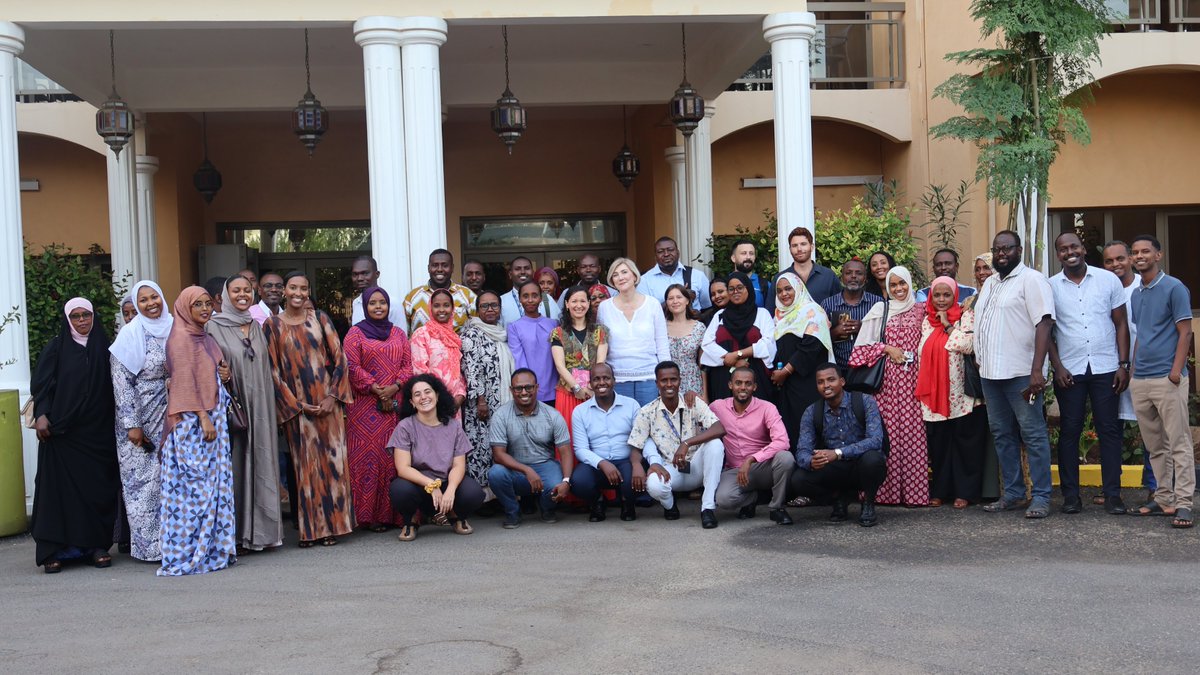 IOM Djibouti (@djiboutiiom) on Twitter photo La 6ème édition de Femmes qui nous inspirent, organisée par l'OIM 🇩🇯, a accueilli S.E. Dr. Denisa-Elena Ionete de <a href="/UEaDjibouti/">UE à Djibouti</a> 🇪🇺, qui a partagé son parcours inspirant de leaderships dans les contextes humanitaires à la diplomatie. La 6ème édition de Femmes qui nous inspirent, organisée par l'OIM 🇩🇯, a accueilli S.E. Dr. Denisa-Elena Ionete de <a href="/UEaDjibouti/">UE à Djibouti</a> 🇪🇺, qui a partagé son parcours inspirant de leaderships dans les contextes humanitaires à la diplomatie.
