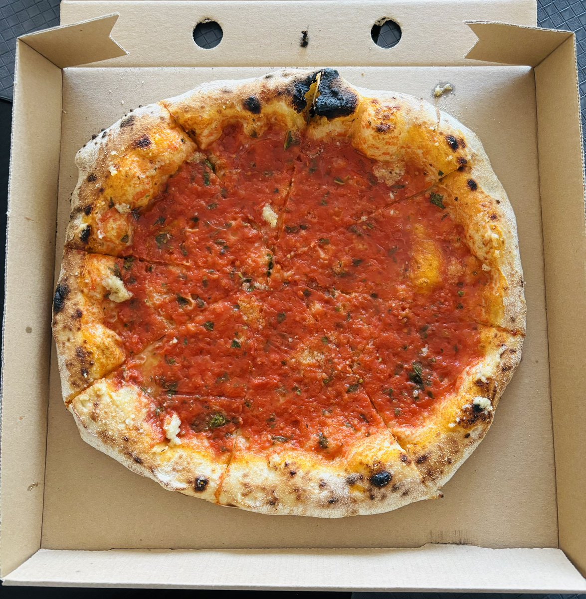 I’m back up in #Leeds for a couple of days and last night I had the best #Pizza. See more on my #FoodBlog 🍕

instagram.com/p/DJmoFB_It03/…