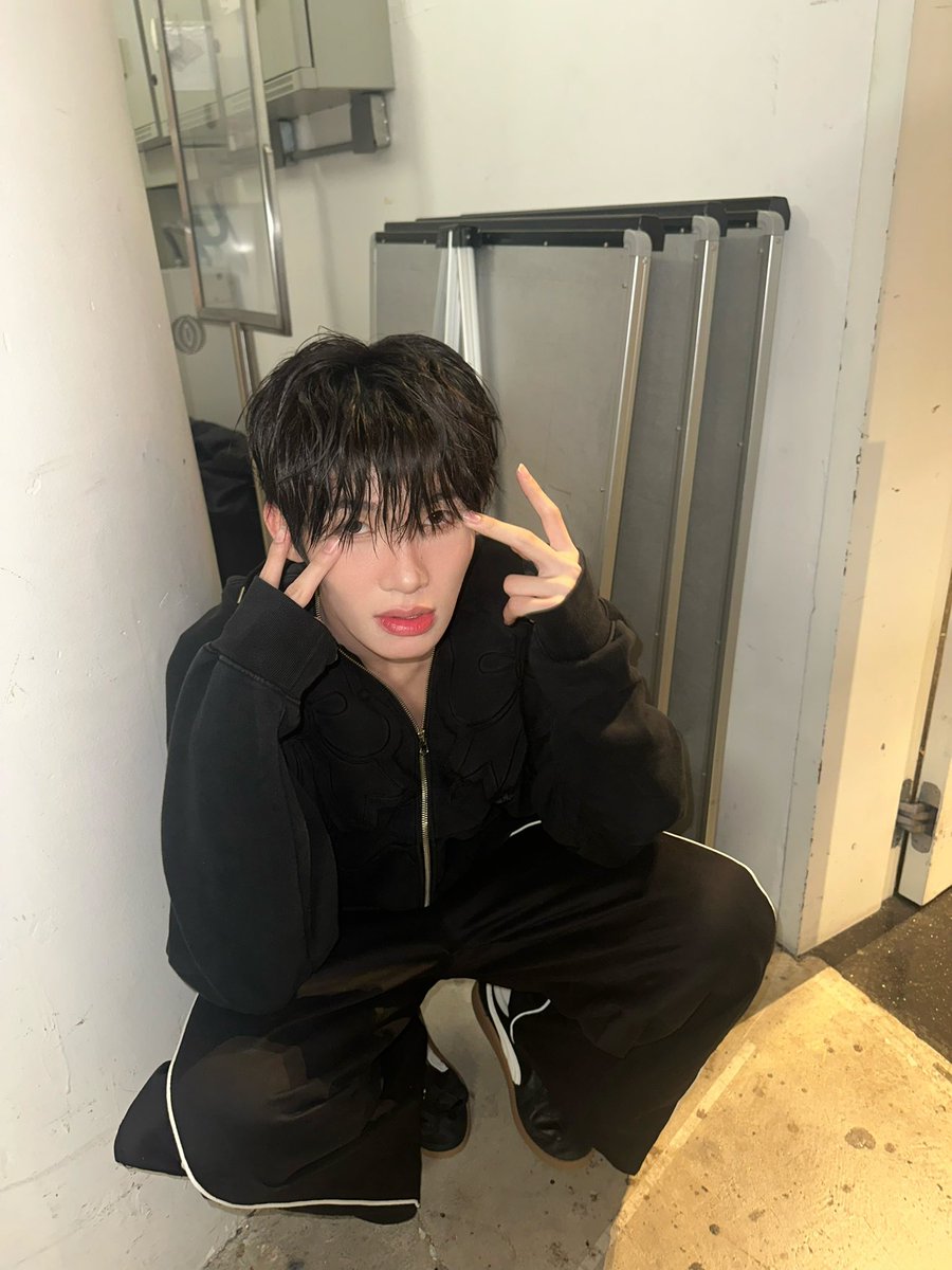 โค๊ะ!! ซิงเกิลอุทาน! บอกรักสุดพิเศษ จาก Mercury Goldfish
เสิร์ฟความน่ารัก โรแมนติก ชวนฟินให้ใจละลาย

โค๊ะ!! เพลงที่ได้รับแรงบันดาลใจจากแฟนคลับขอ “มิน วง DICE” ที่ขอทำเซอร์ไพรส์ศิลปินในวันเกิด ซิงเกิลนี้ขอไม่ซึ้ง? แต่พอได้ฟังเรื่องราวของเจ้าของเรื่องแล้วก็ถึงกับต้องอมยิ้ม