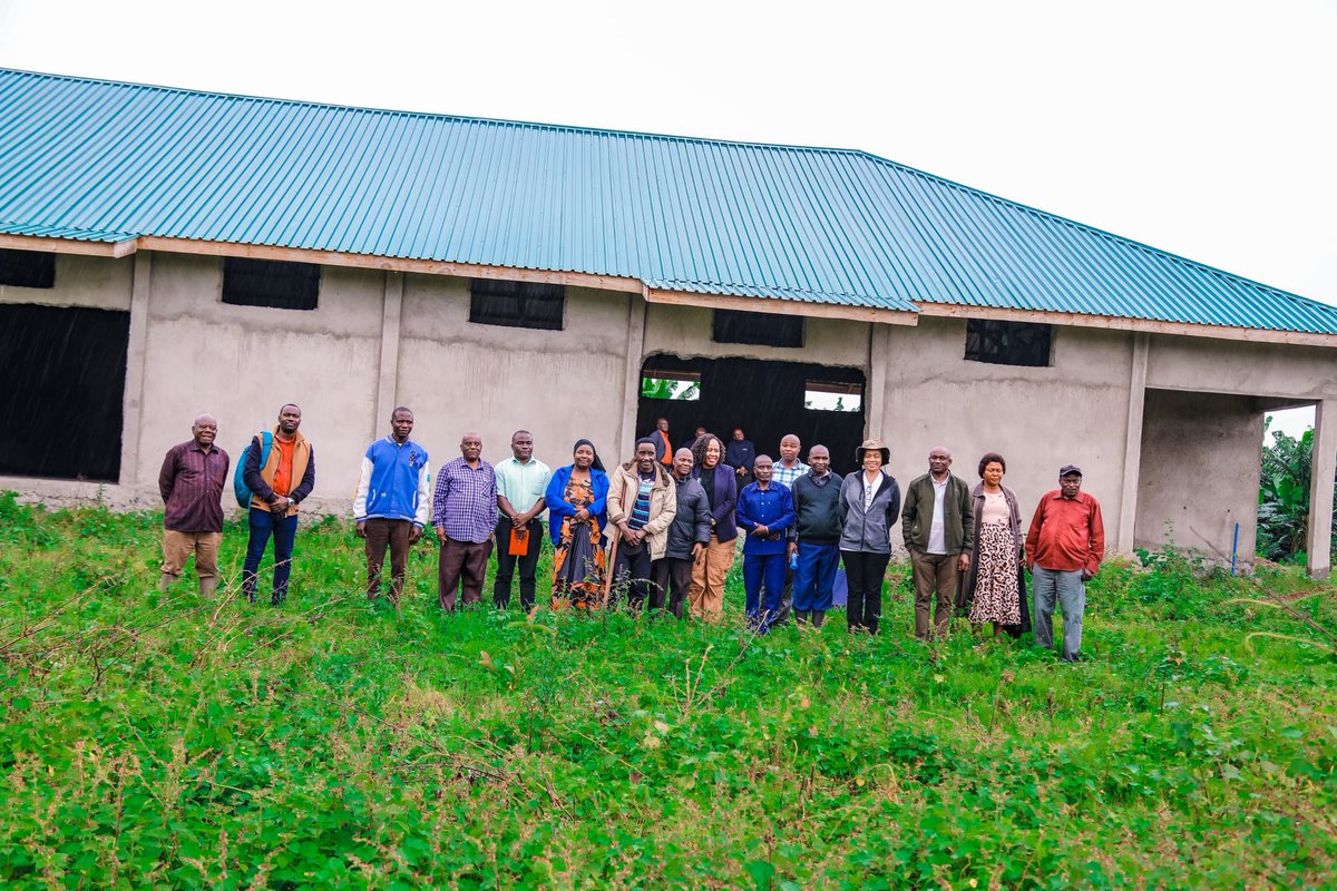 Mkurugenzi Mkuu wa Mamlaka ya Udhibiti wa Nafaka na Mazao Mchanganyiko (COPRA), Bi Irene Mlola amesema Serikali itaendelea kuunga mkono juhudi za vyama vya ushirika vya kilimo katika ujenzi wa miundombinu ya kuhifadhi mazao na vituo vya kukusanyia na kuuzia  zao la parachichi.