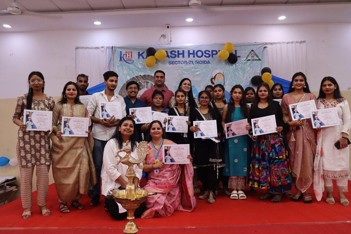 KailashHealth's tweet image. On #InternationalNursesDay, Kailash Hospital Sector 71, Noida, proudly celebrated the selfless dedication of our Nurses- the Heart of Healthcare! Our Directors Dr Pallavi Sharma &amp;amp; Dr Shrikant Sharma extended heartfelt gratitude for their tireless compassion, resilience, and care