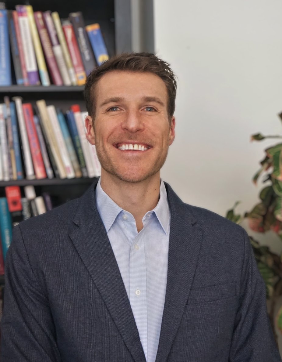 Dr. Charles Wisniewski—a child and adolescent psychiatrist who specializes in social media use disorder and problematic internet use—is the guest editor for our special issue on adolescent behavioral addiction. Please reach out with any questions!