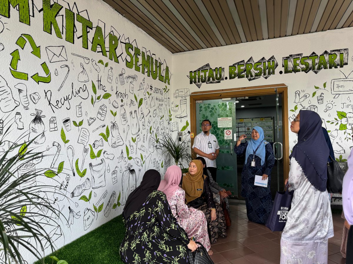 MBSJ amat berbesar hati menerima lawatan penandaarasan Ekosistem Kondusif Sektor Awam (EKSA) daripada Perbadanan Perpustakaan Awam Selangor (PPAS) yang telah diketuai oleh Puan Sharifah Nor Ashikin bt Syed Mohd Pisal Penolong Pustakawan, Ketua Unit Kualiti PPAS.