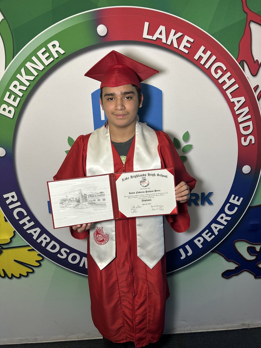 Memorial Park Academy (@mpa_risd) on Twitter photo Congratulations Kevin! He is our latest <a href="/LakeHighlandsHS/">Lake Highlands High School</a> graduate. <a href="/kerrijones03/">Kerri Jones</a> <a href="/CarmenSteward9/">Carmen Morris</a> <a href="/TJNavin/">T.J. Navin</a> <a href="/ShariceLashay_/">Sharice Nash</a> <a href="/SharondaTims/">Sharonda Tims</a> Congratulations Kevin! He is our latest <a href="/LakeHighlandsHS/">Lake Highlands High School</a> graduate. <a href="/kerrijones03/">Kerri Jones</a> <a href="/CarmenSteward9/">Carmen Morris</a> <a href="/TJNavin/">T.J. Navin</a> <a href="/ShariceLashay_/">Sharice Nash</a> <a href="/SharondaTims/">Sharonda Tims</a>
