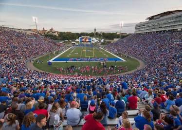 yahzeenZion (@yahzeenzion16) on Twitter photo After a great conversation with @DKMcdonald1 I am blessed to receive my 5th D1 offer from <a href="/KU_Football/">Kansas Football</a>
<a href="/AZcoachHenri/">🕸️Coach Henri 🕸️</a> <a href="/DEdgeFootball/">Desert Edge Football</a> After a great conversation with @DKMcdonald1 I am blessed to receive my 5th D1 offer from <a href="/KU_Football/">Kansas Football</a>
<a href="/AZcoachHenri/">🕸️Coach Henri 🕸️</a> <a href="/DEdgeFootball/">Desert Edge Football</a>