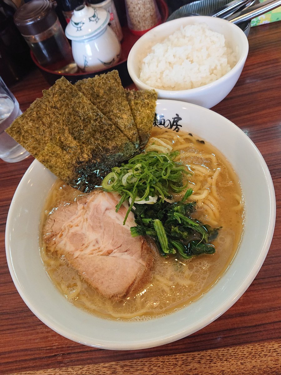 麺の房 味わい亭   ＠御前崎市
【 家系らーめん 】￥950
  小めし￥100  
  ごちそうさまでした!!😋