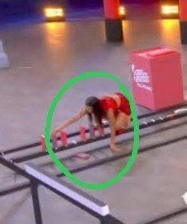 <a href="/LaJefaTLMD/">La Jefa</a> <a href="/Telemundo/">Telemundo</a> <a href="/EndemolShineBD/">Endemol Shine Boomdog</a> <a href="/FCC/">FCC</a> 
LA PRIMERA RONDA...

Siguen los Fraudes en La famosa casa <a href="/FCC/">FCC</a>