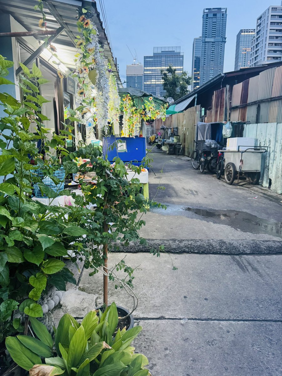 yasudakun's tweet photo. Krung Thep Maha Nakhon https://t.co/7YILCB9kqD