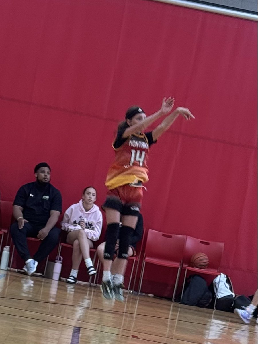 What a fun trip to watch my daughter and her Montana AAU 🏀 teammates compete in the emerald city tournament over in Seattle WA. #GoMontanaBlazers