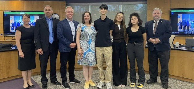 “We didn’t know the impact we were going to have.”
All Saints HS Gr. 11 students are upcycling furniture to support Ottawa’s unhoused community. The Housewarming Project blends faith, creativity &amp; service, turning classroom learning into real-world compassion. #BeCommunity #ocsb
