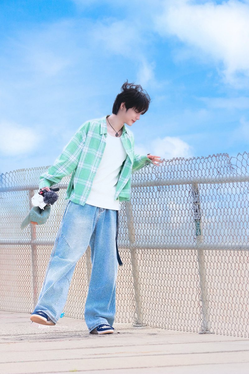 𝘩:𝘰𝘶𝘳𝘴 tweet media