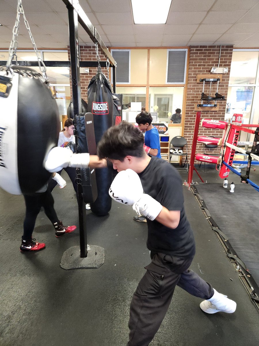 Today at #JanieCTurnerRec, Eriberto, Dara, and Fabian all working out on the heavy bags to prepare for their next tournament.