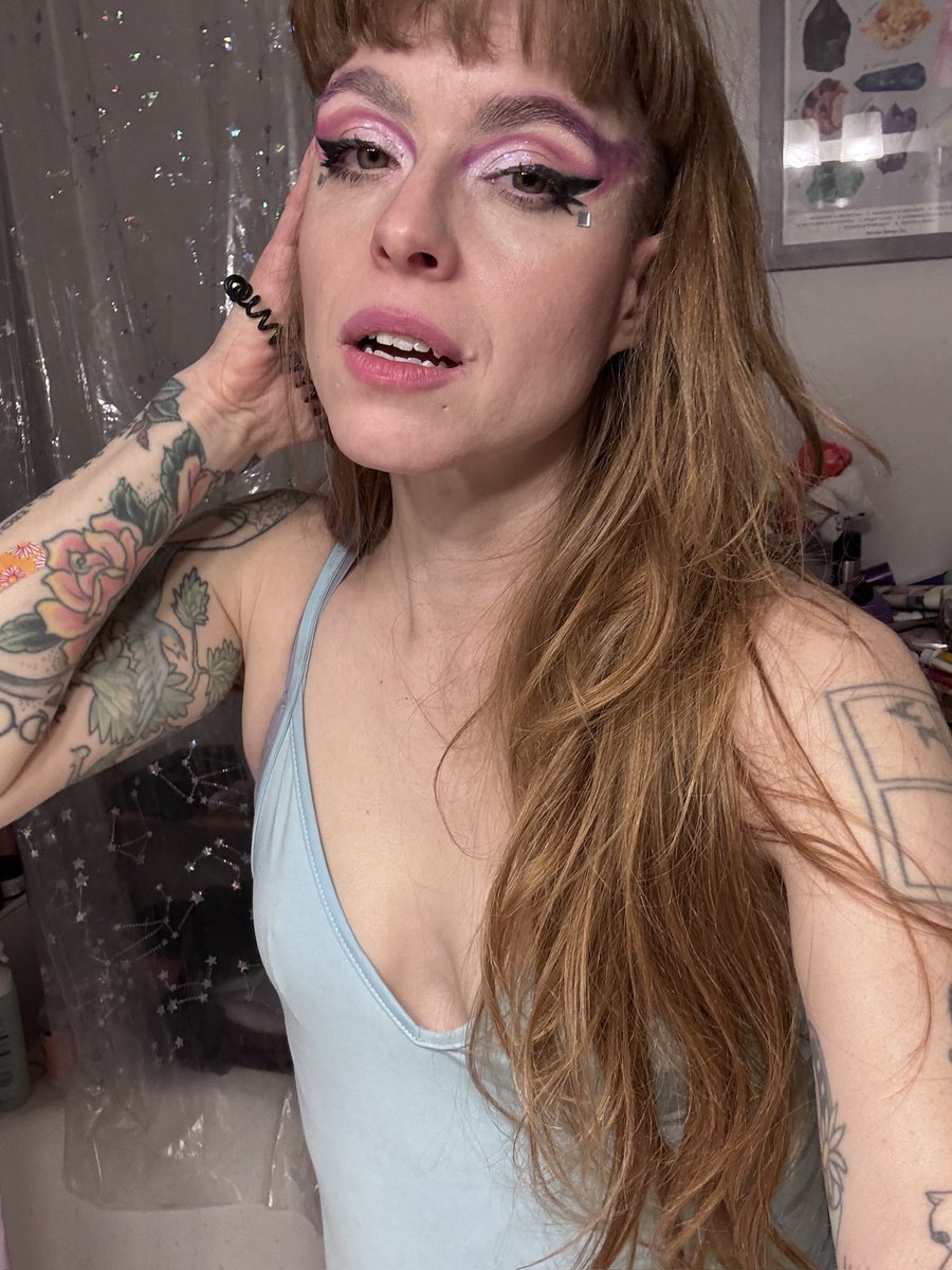 lavenderrflame's tweet photo. I’ll show you so much more than just my pretty face at the link, daddy 

https://t.co/c6hAmR1VTs https://t.co/2J3XbClsx5