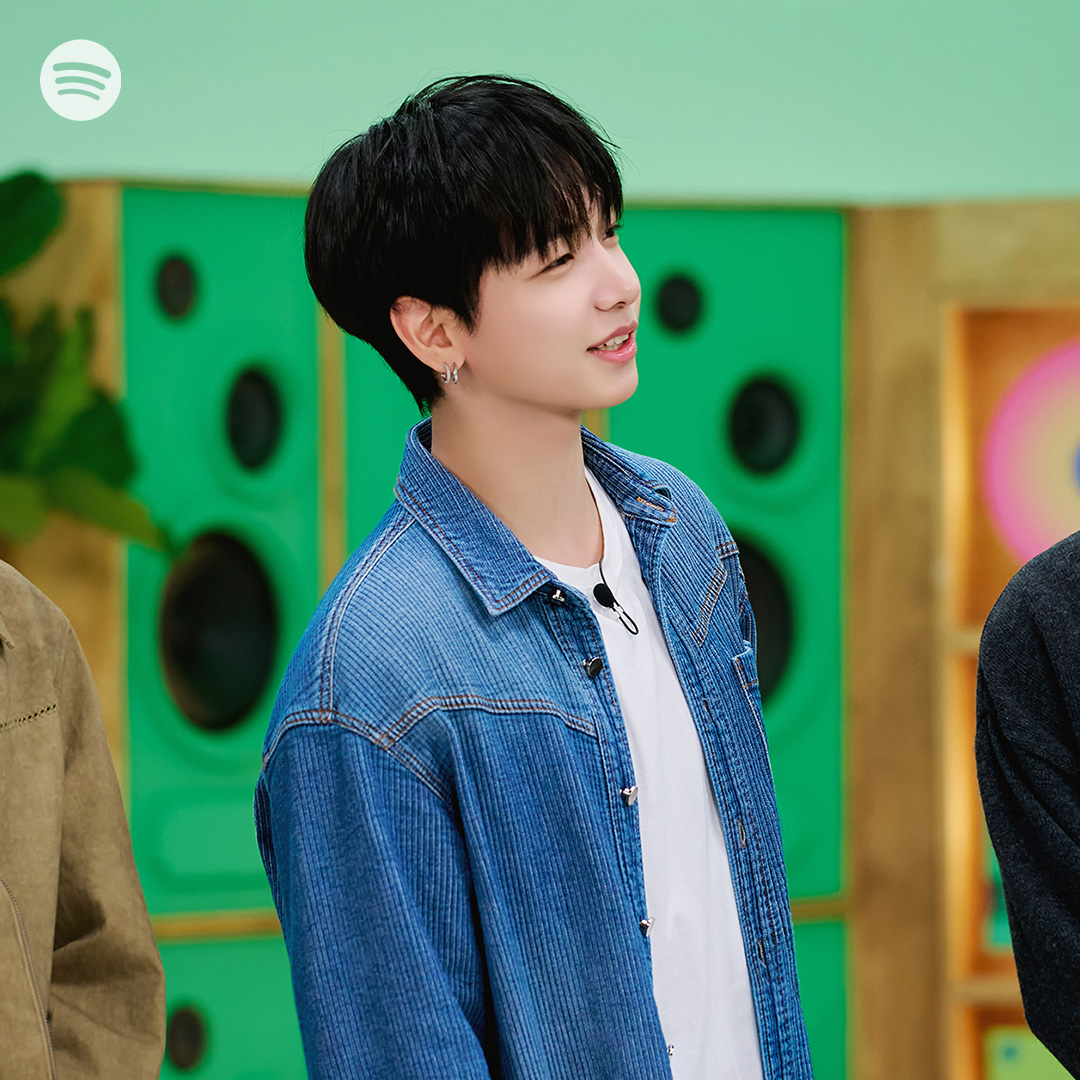 Spotify Korea (@spotifykr) on Twitter photo 보넥도의 대유잼 텐션을 포착했습니다🤳
🚪spotify.link/vT4wCMIOiTb
<a href="/BOYNEXTDOOR_KOZ/">BOYNEXTDOOR</a> #스포티파이
#BOYNEXTDOOR #보이넥스트도어
#BND #No_Genre #I_Feel_Good 보넥도의 대유잼 텐션을 포착했습니다🤳
🚪spotify.link/vT4wCMIOiTb
<a href="/BOYNEXTDOOR_KOZ/">BOYNEXTDOOR</a> #스포티파이
#BOYNEXTDOOR #보이넥스트도어
#BND #No_Genre #I_Feel_Good