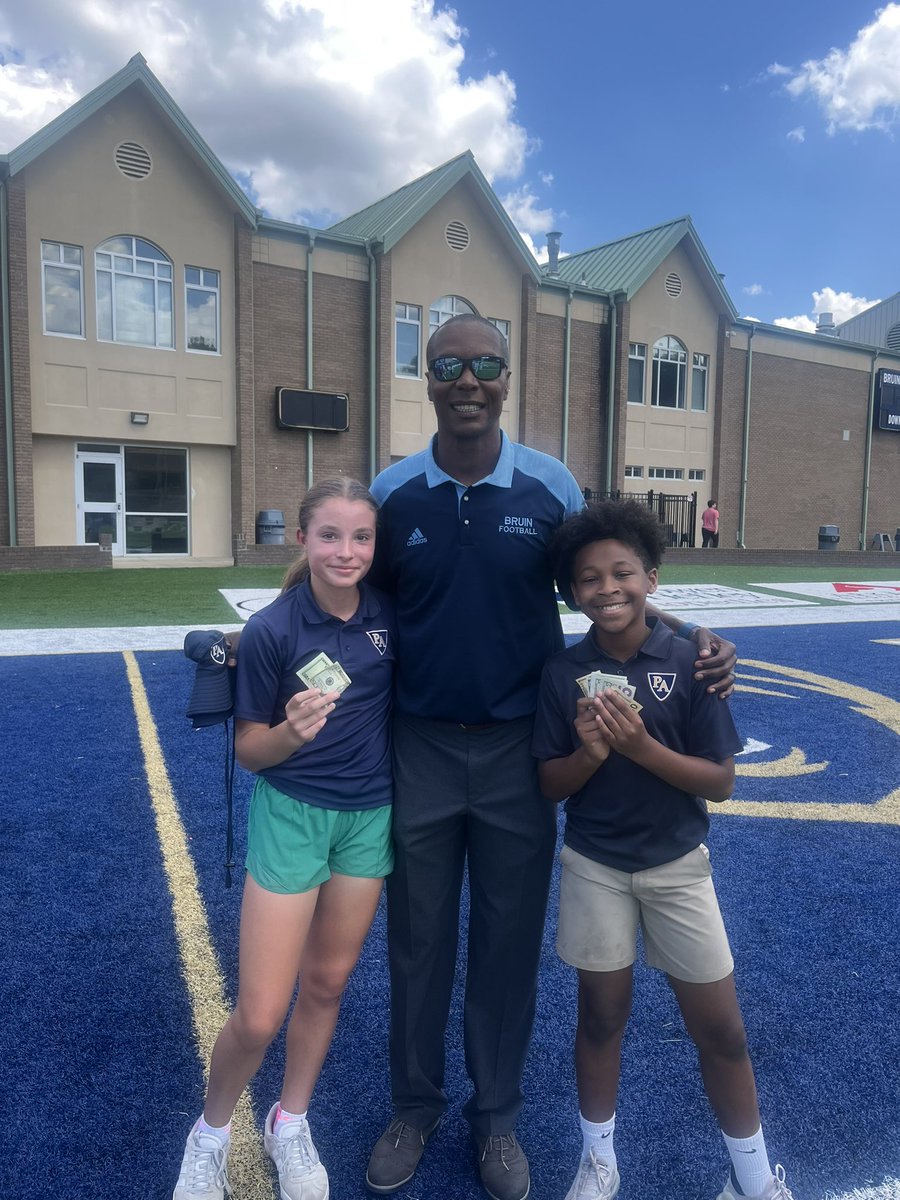 Anthony Lucas (@alucas80) on Twitter photo I love this time of the year because of the annual 5th grade race. I think that it’s been 11 years now that I’ve given the fastest girl and boy $20 for winning. This year winners are Anna Rico and Carter Rapley! All the kids ran hard and we had a great time! <a href="/pulaskiacademy/">Pulaski Academy</a> I love this time of the year because of the annual 5th grade race. I think that it’s been 11 years now that I’ve given the fastest girl and boy $20 for winning. This year winners are Anna Rico and Carter Rapley! All the kids ran hard and we had a great time! <a href="/pulaskiacademy/">Pulaski Academy</a>