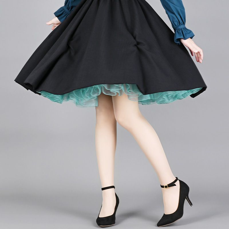 NOS_PROJECT's tweet image. 【coming soon】運命のパニエ　メロンソーダ　

高級オーガンジーを贅沢に重ねた、ふわり軽やかな特別仕様。  
しゅわしゅわと弾けるようなグリーンが、透明感のある光を纏います。  
クリームが溶けてしまう前に──  
心ほどける、初夏のパニエ。 
4月25日(金)18:00～START🍈🍹