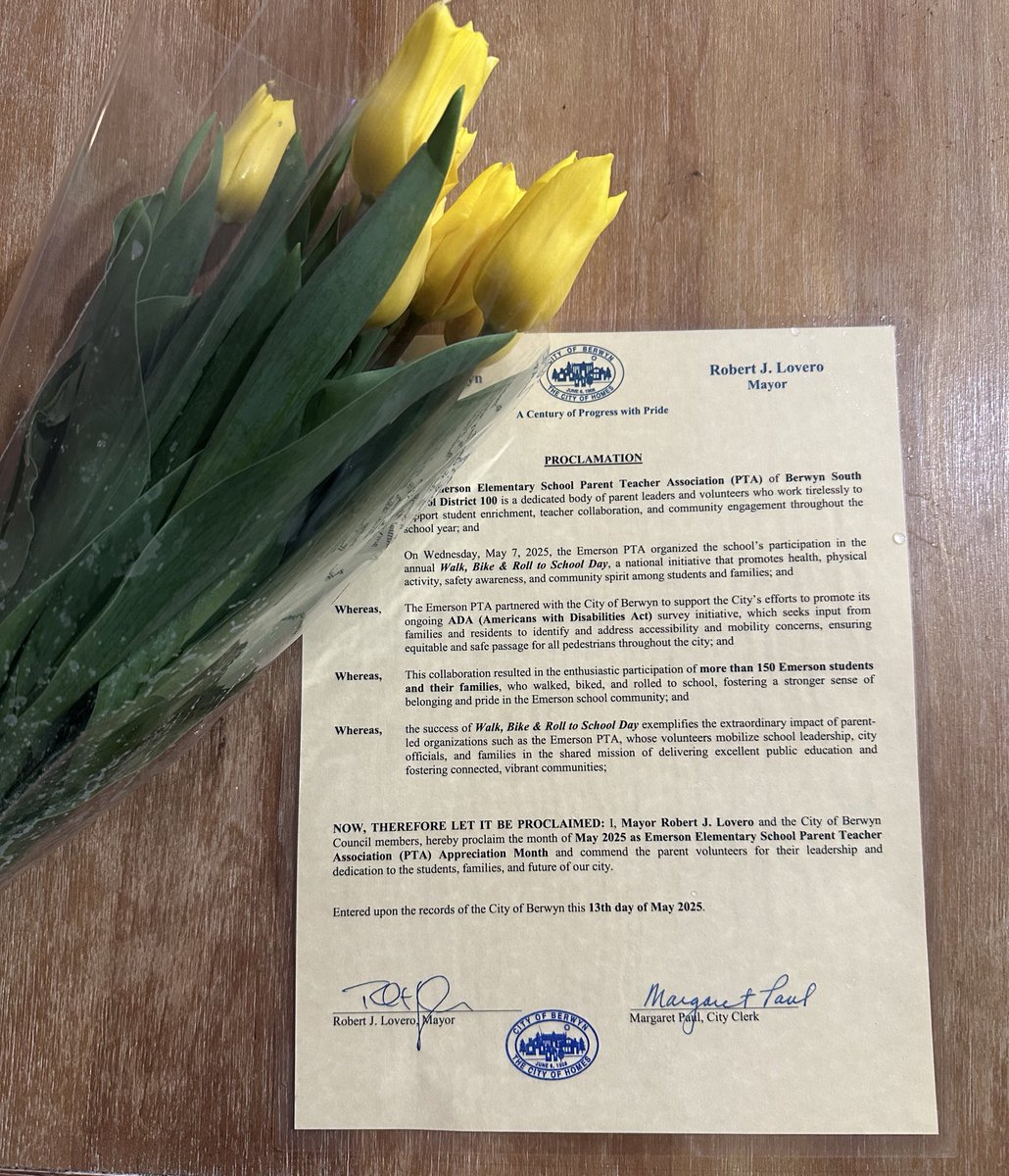 Mary Havis (@maryhavis) on Twitter photo Congratulations to <a href="/emersonpta100/">Emerson PTA 100</a> on the <a href="/CityofBerwyn/">City of Berwyn</a> proclamation honoring their commitment to student wellness, school pride & community engagement. Thank you for creating a sense of belonging for students & families and fostering a connected school community at Emerson!💙💛 Congratulations to <a href="/emersonpta100/">Emerson PTA 100</a> on the <a href="/CityofBerwyn/">City of Berwyn</a> proclamation honoring their commitment to student wellness, school pride & community engagement. Thank you for creating a sense of belonging for students & families and fostering a connected school community at Emerson!💙💛